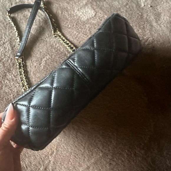 Michael Kors
Sloan leather hand bag - Picture 3 of 4